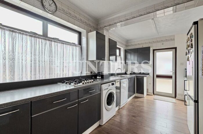 3 Bedroom House To Rent In St. Marys Lane, Upminster, RM14