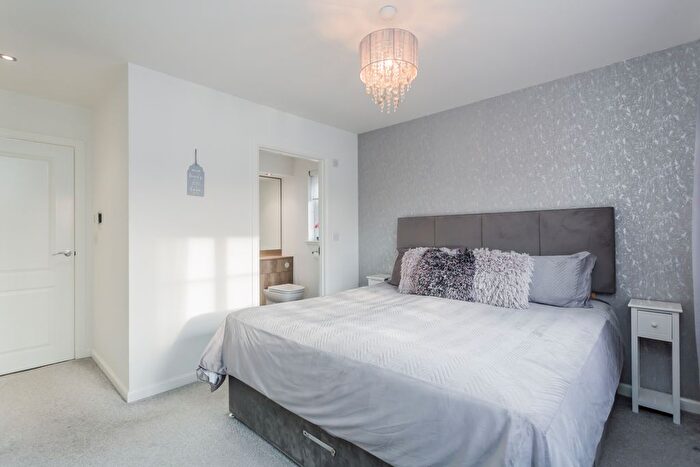 4 Bedroom Detached House For Sale In Lochview Wynd, Bishopton, PA7