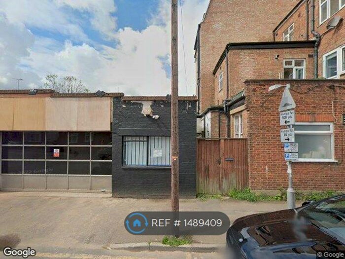 1 Bedroom Flat To Rent In Shenley Road, Borehamwood, WD6