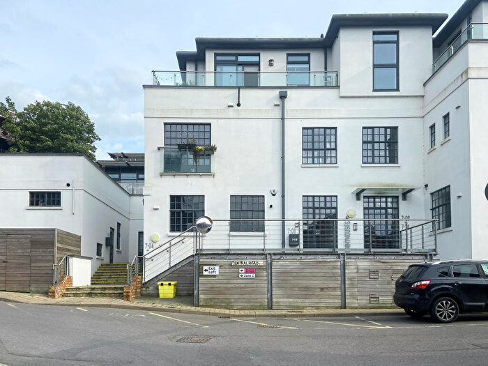 1 Bedroom Flat To Rent In The Deco Building, Paintworks, BS4