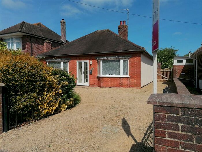 2 Bedroom Bungalow To Rent In Oxford Road, Swindon, SN3