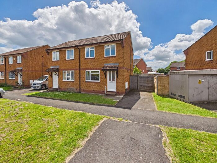 2 Bedroom Semi-detached House For Sale In Pollard Road, Bridgwater, TA6