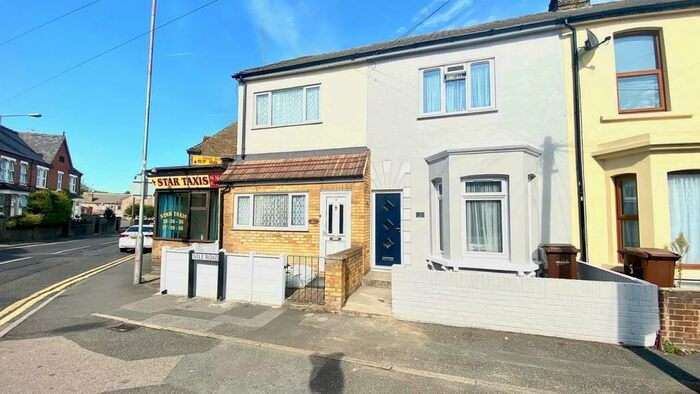 3 Bedroom Terraced House To Rent In Nile Road, Gillingham, ME7