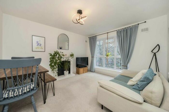 2 Bedroom Flat To Rent In Britannia Row, Islington, N1