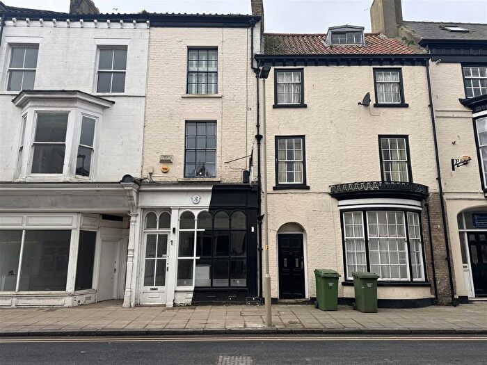 3 Bedroom Property For Sale In Queen Street, Scarborough, YO11