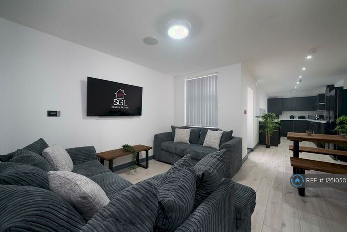 7 Bedroom Terraced House To Rent In Liscard, Liverpool, L15