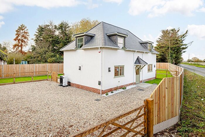 3 Bedroom Detached House For Sale In Onslow Green, Barnston, Dunmow, CM6