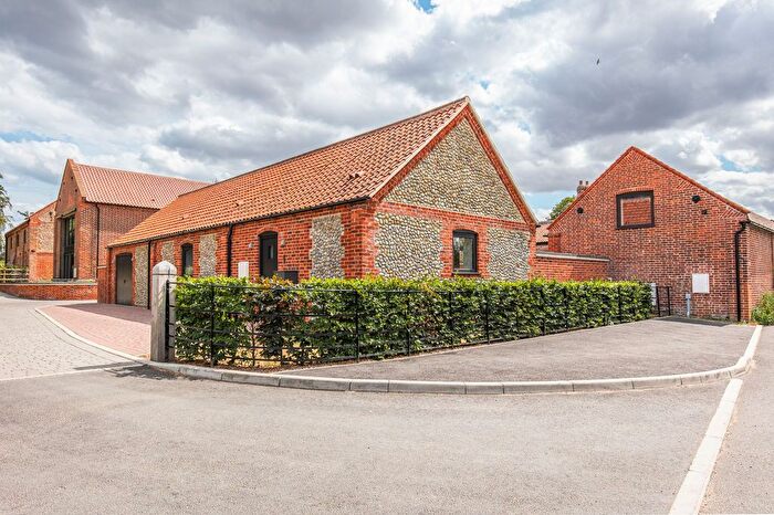2 Bedroom Barn Conversion For Sale In Crossdale Street, Northrepps, Cromer, NR27