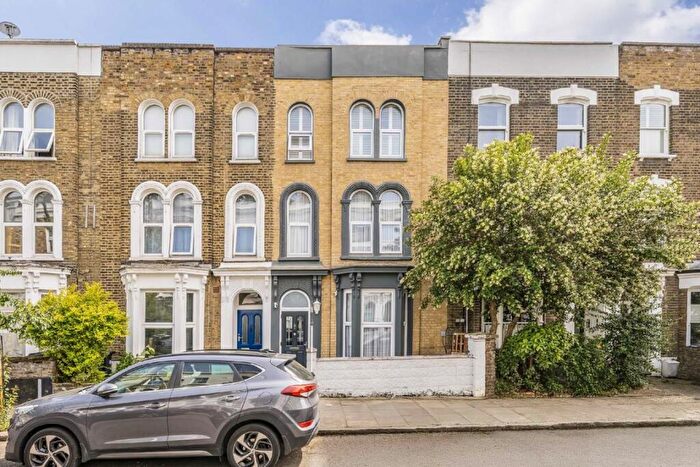 5 Bedroom House For Sale In Dunlace Road, Clapton, E5