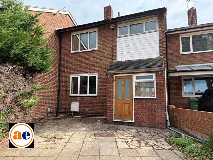 2 Bedroom Terraced House For Sale In Bromholm Road, Abbeywood ***D Floorplan & Video Available ***, SE2