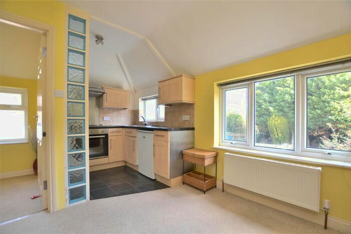 1 Bedroom Flat To Rent In Netherwoods Road, Headington, Oxford, OX3