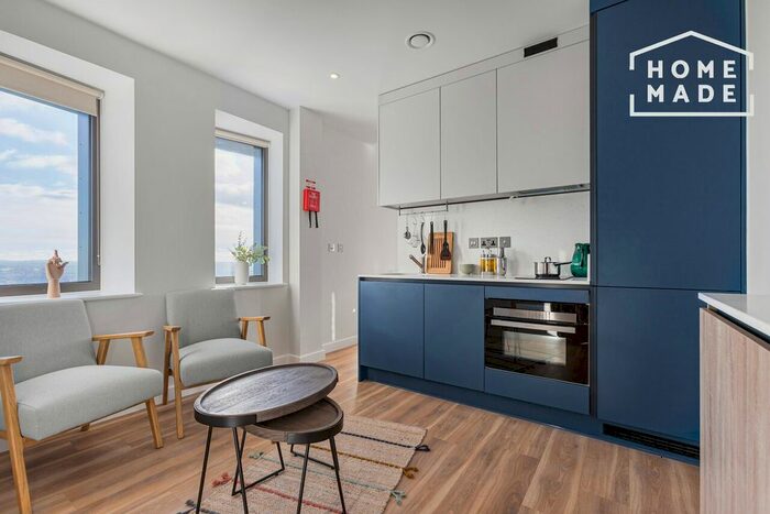 Studio To Rent In Enclave Croydon, CR0