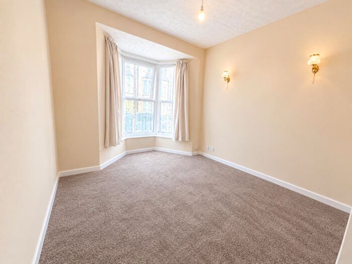 2 Bedroom Flat To Rent In Headland Park, Plymouth, PL4