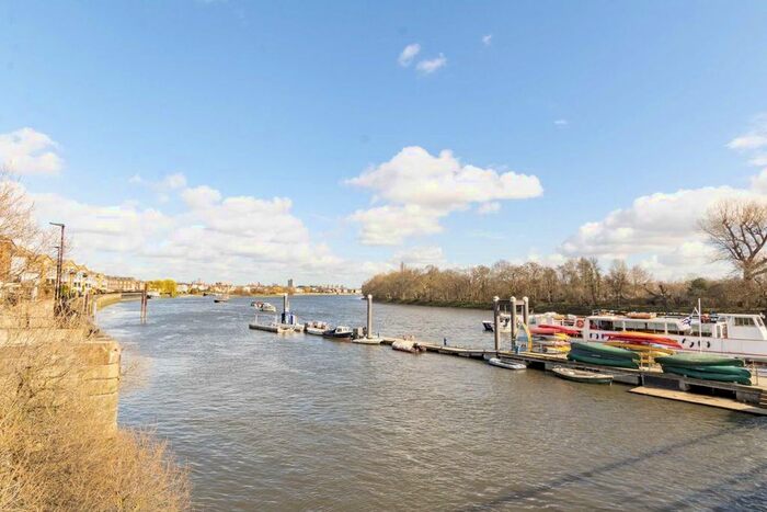 1 Bedroom Flat To Rent In Gwynne Close, London, W4