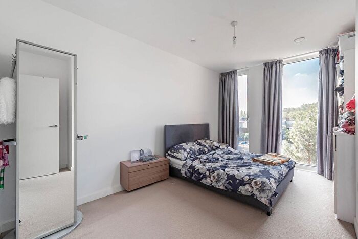 2 Bedroom Flat To Rent In College Road, Harrow, HA1