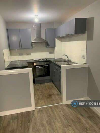 2 Bedroom Maisonette To Rent In The Old Co-Op Building, Highfields, Doncaster, DN6