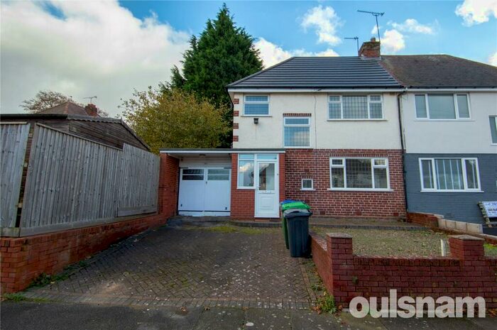 3 Bedroom Semi-Detached House To Rent In Wilson Road, Oldbury, West Midlands, B68
