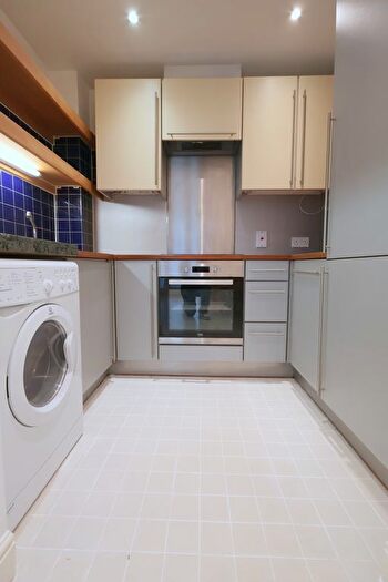 1 Bedroom Flat To Rent In Coke Street, London, E1