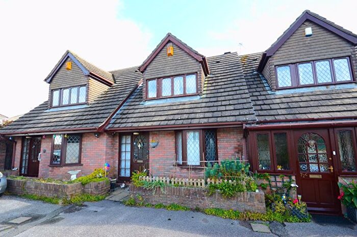 2 Bedroom Terraced House For Sale In Gladstone Road, Bournemouth, BH7