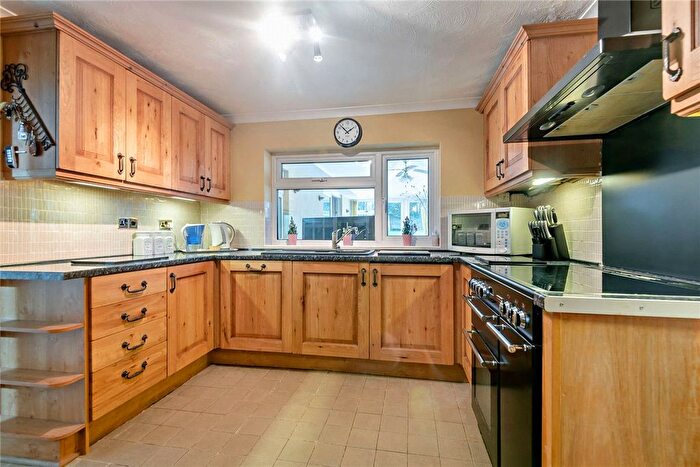 4 Bedroom Bungalow For Sale In Long Lane, Hermitage, Thatcham, Berkshire, RG18