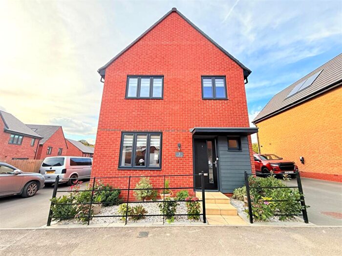 4 Bedroom Detached House For Sale In Charcoal Way, Deepcar, Sheffield, S36