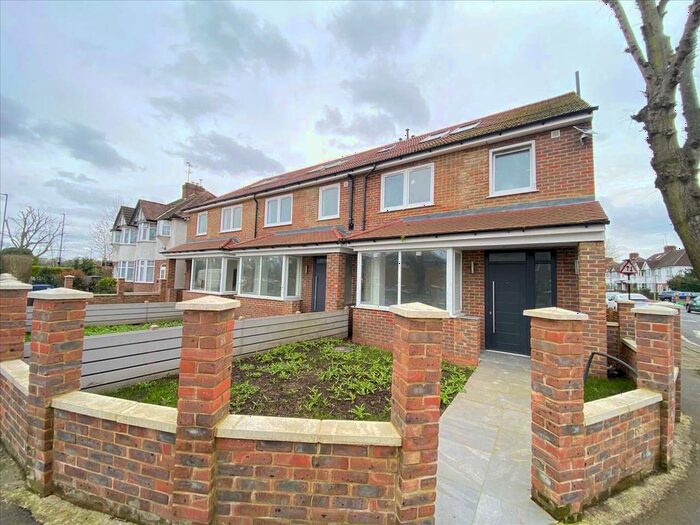 12 Bedroom End Of Terrace House To Rent In Ruislip Road East, London, W13