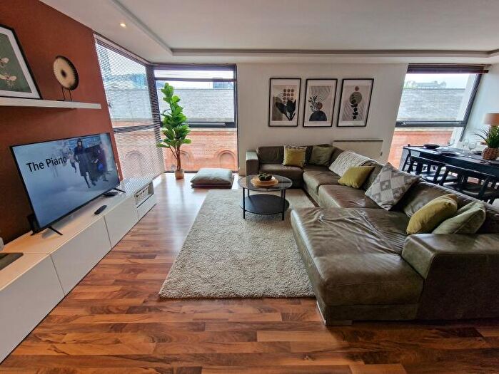 2 Bedroom Apartment To Rent In Vicus, Liverpool Road Manchester, M3