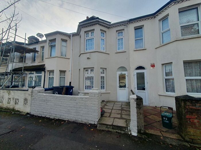4 Bedroom Terraced House To Rent In Hammond Road, Southall, UB2