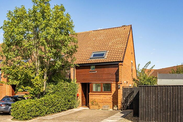2 Bedroom End Of Terrace House For Sale In Copeland Close, Browns Wood, MK7