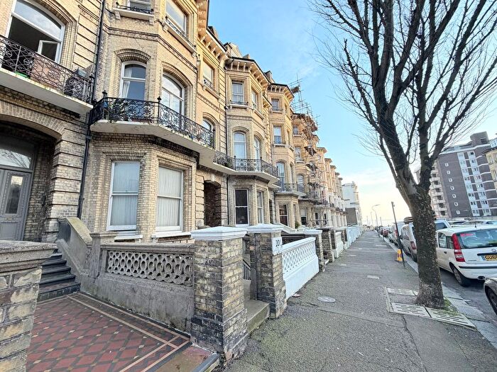 Studio To Rent In First Avenue, Hove, BN3