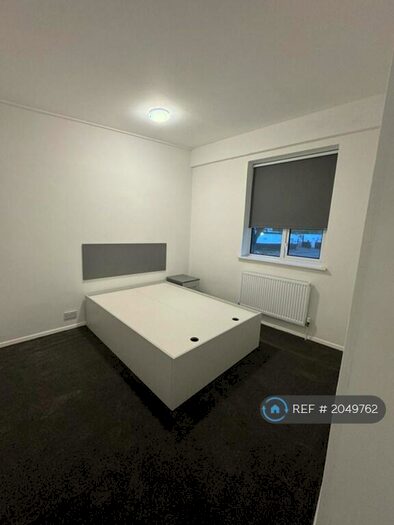 4 Bedroom Terraced House To Rent In Northdown Road, Hatfield, AL10