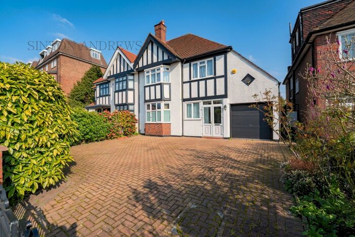 4 Bedroom Terraced House To Rent In Gunnersbury Avenue, Ealing, W5