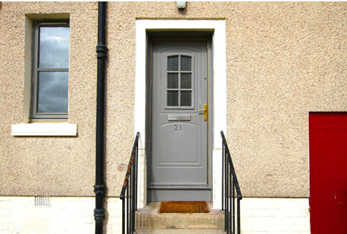 2 Bedroom Flat To Rent In Haining Terrace, Linlithgow, Whitecross, EH49
