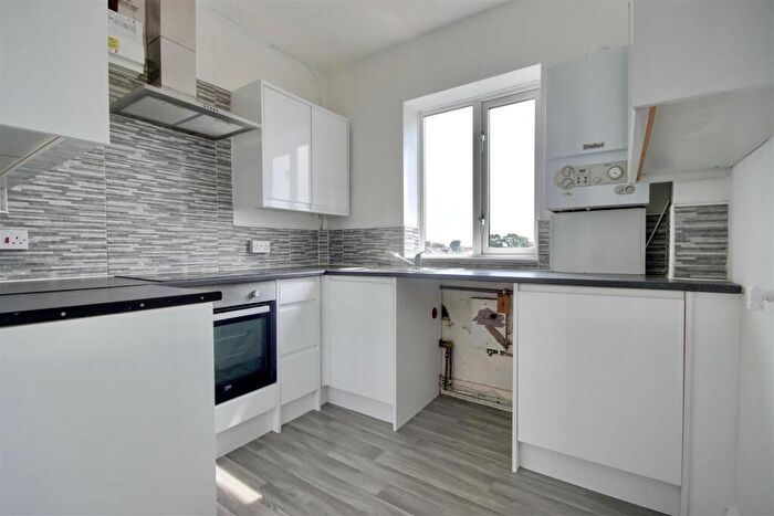3 Bedroom Flat To Rent In London Road, Portsmouth, PO2