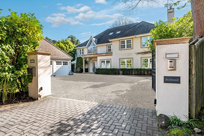 6 Bedroom Detached House For Sale In Pyrford, Surrey, GU22