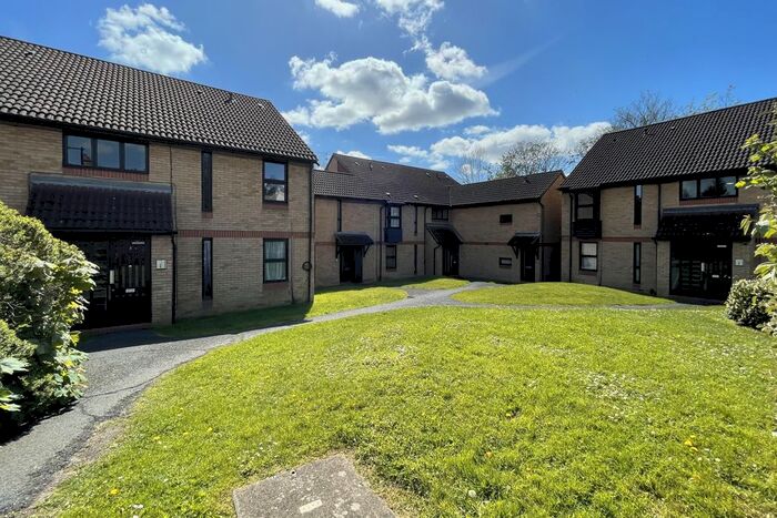 Studio To Rent In Shinners Close, South Norwood, SE25