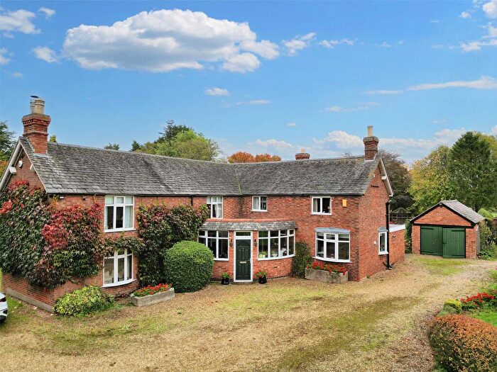 4 Bedroom Detached House For Sale In Barkby Road, Queniborough, Leicester, LE7