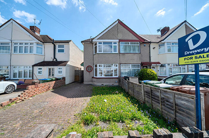 2 Bedroom End Of Terrace House For Sale In Harborough Avenue, Sidcup, DA15