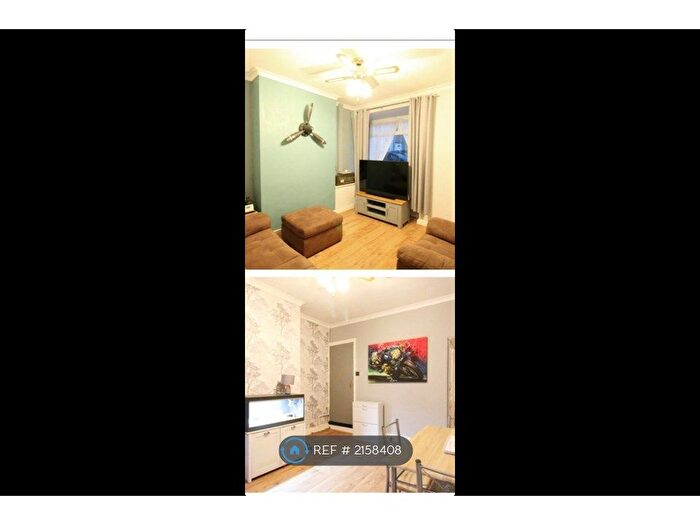 3 Bedroom Terraced House To Rent In James Street, Leicester, LE67