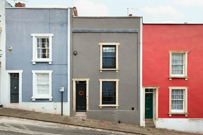 2 Bedroom Terraced House For Sale In Church Lane, Cliftonwood, BS8