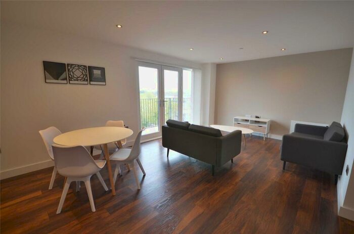 2 Bedroom Apartment To Rent In Wilburn Basin, Salford, Greater Manchester, M5