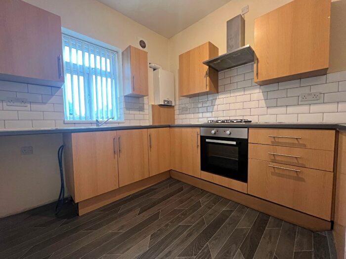 1 Bedroom Flat To Rent In Nora Place, Bramley, LS13