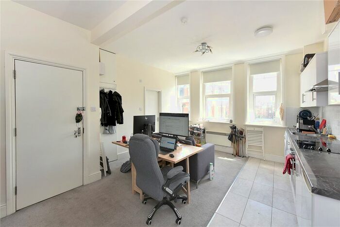 Studio To Rent In Allitsen Road, St John's Wood, London, NW8