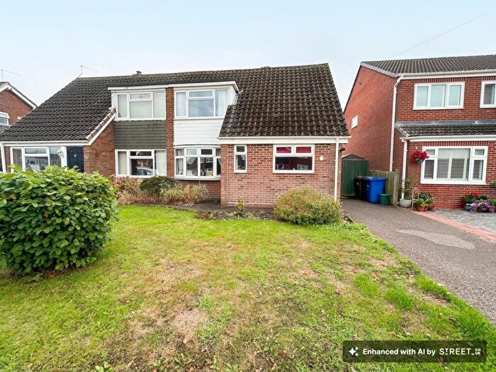 2 Bedroom Semi-Detached Bungalow For Sale In Henhurst Ridge, Burton-On-Trent, DE13