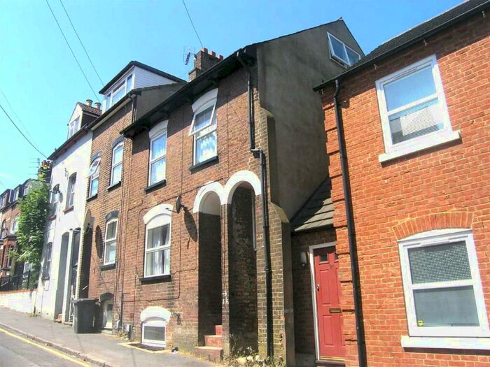 Flat To Rent In Buxton Road, Luton, LU1
