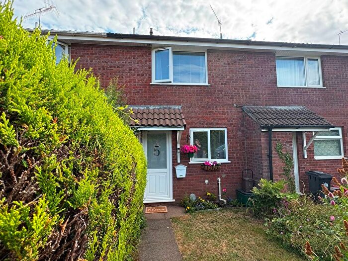 2 Bedroom Terraced House For Sale In Cwm-Cwddy Villas, Newport, NP10