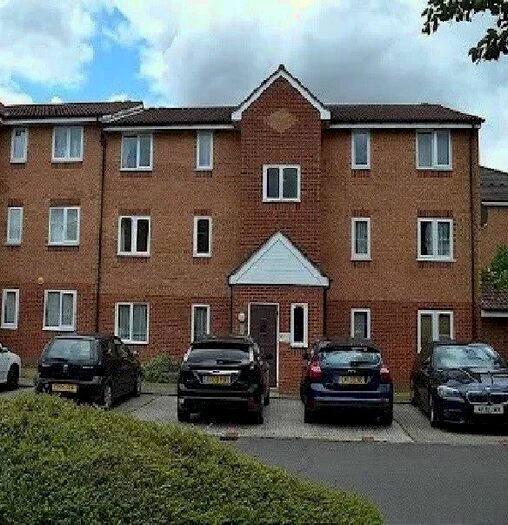 1 Bedroom Flat To Rent In Fenman Gardens, Ilford, Essex IG3
