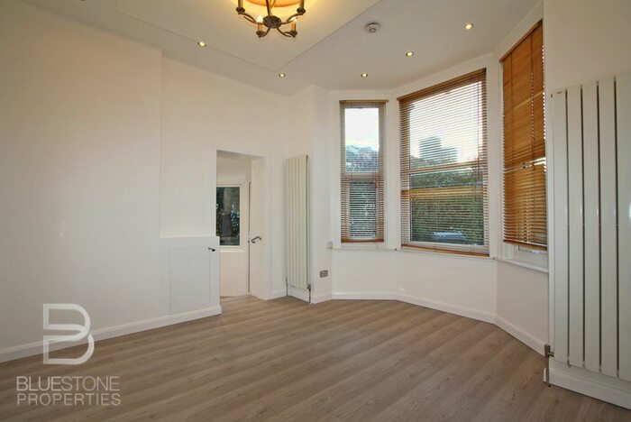 2 Bedroom Flat To Rent In Oval Road, Addiscombe, Croydon CR0