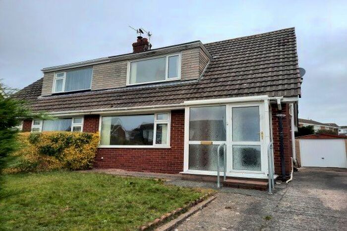 3 Bedroom Property To Rent In Tal Y Fan, Colwyn Bay LL28