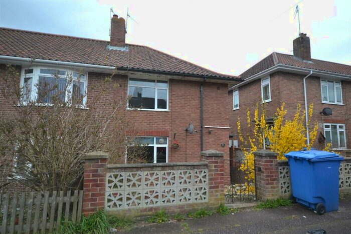 4 Bedroom Semi-Detached House To Rent In Norwich, NR5
